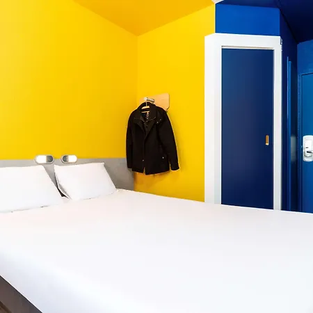 Ibis Budget Porte De Vincennes Hotel