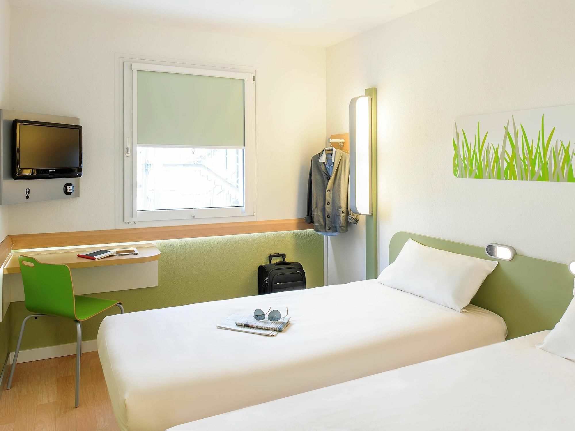 Ibis Budget Porte De Vincennes Hotel 2*